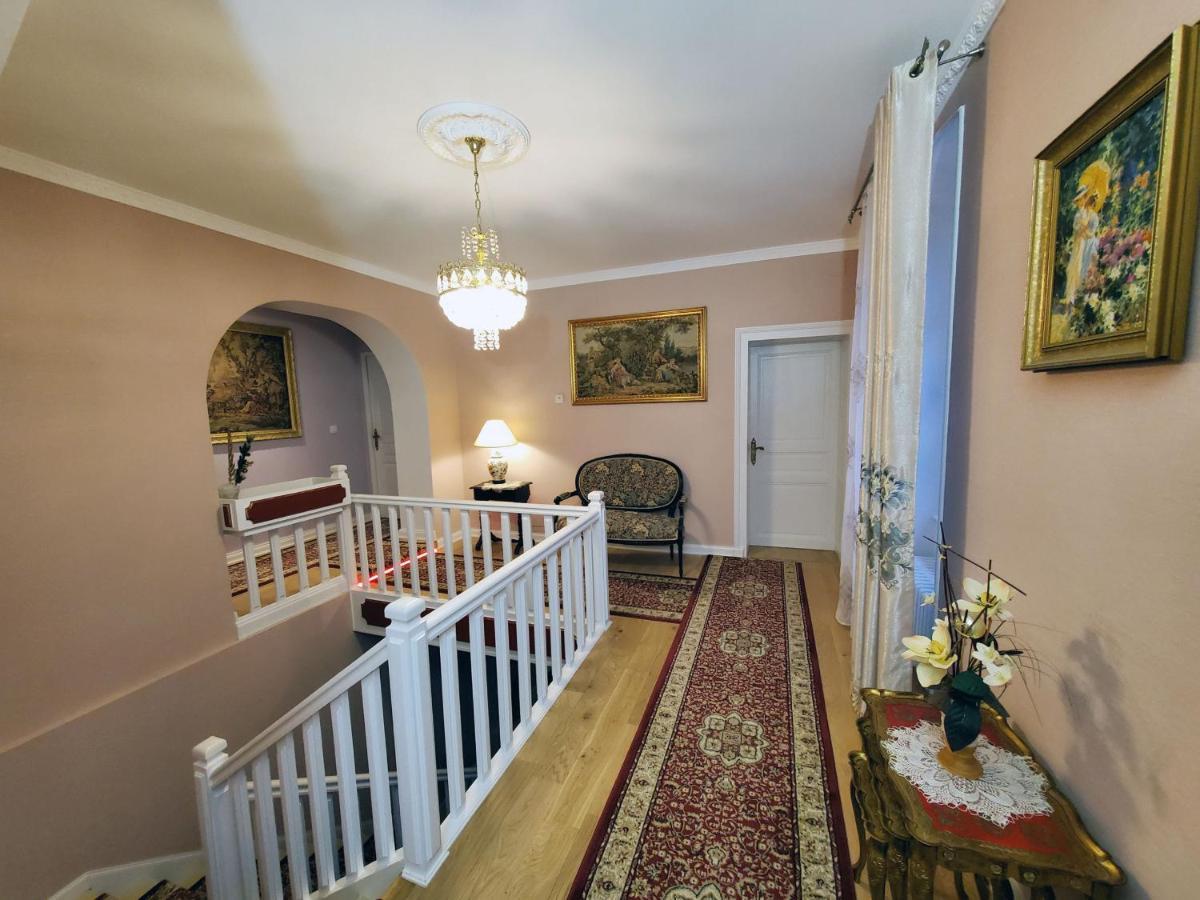 Logis Veles Bed & Breakfast Aubin  Exterior photo