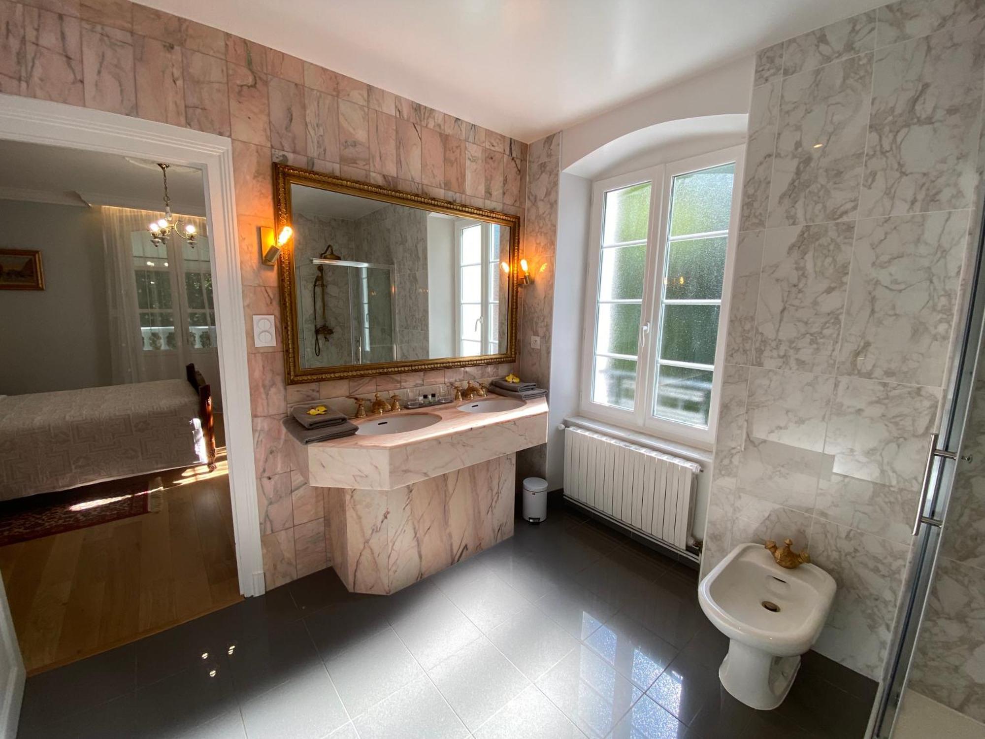 Logis Veles Bed & Breakfast Aubin  Exterior photo