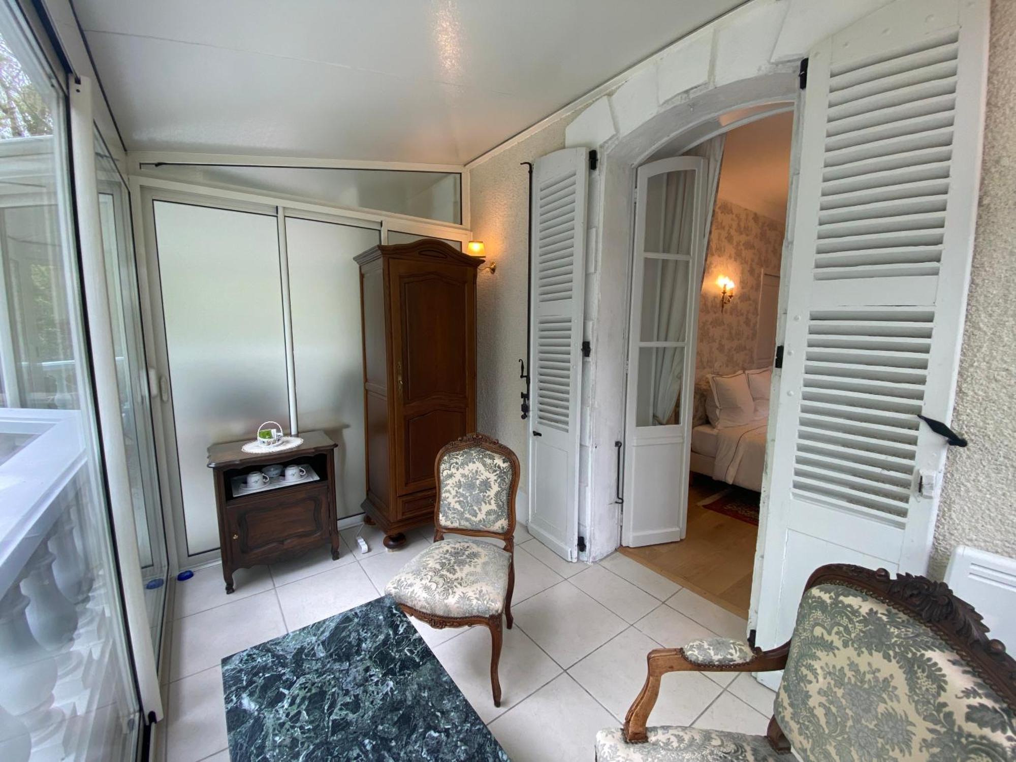 Logis Veles Bed & Breakfast Aubin  Exterior photo