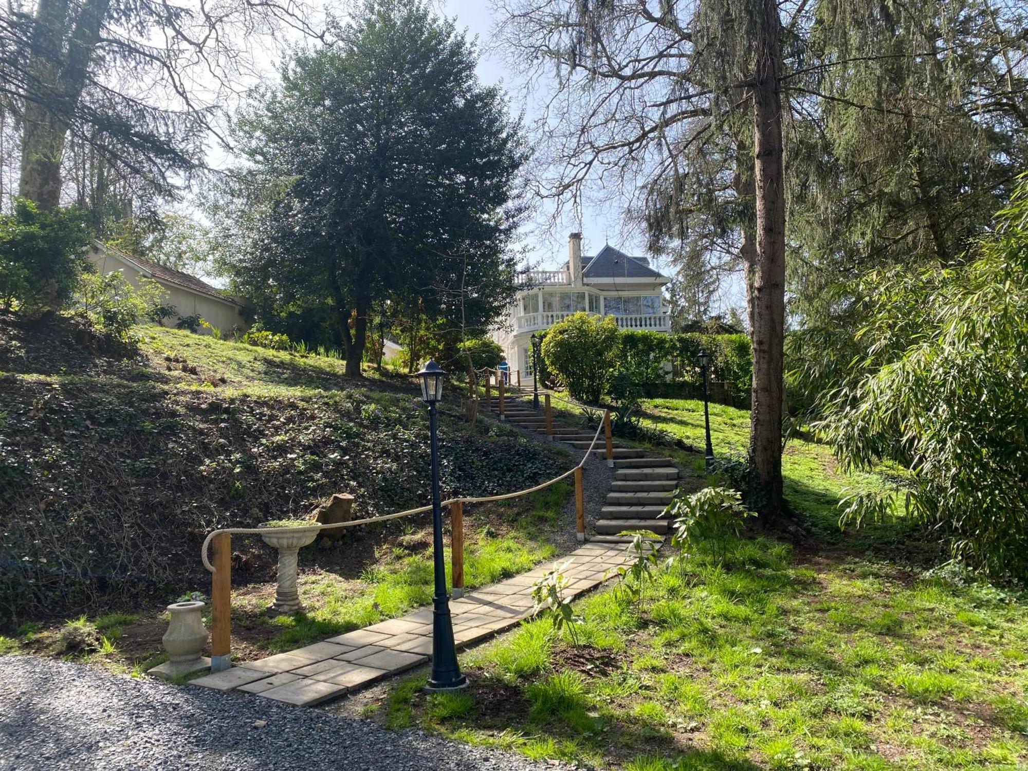 Logis Veles Bed & Breakfast Aubin  Exterior photo