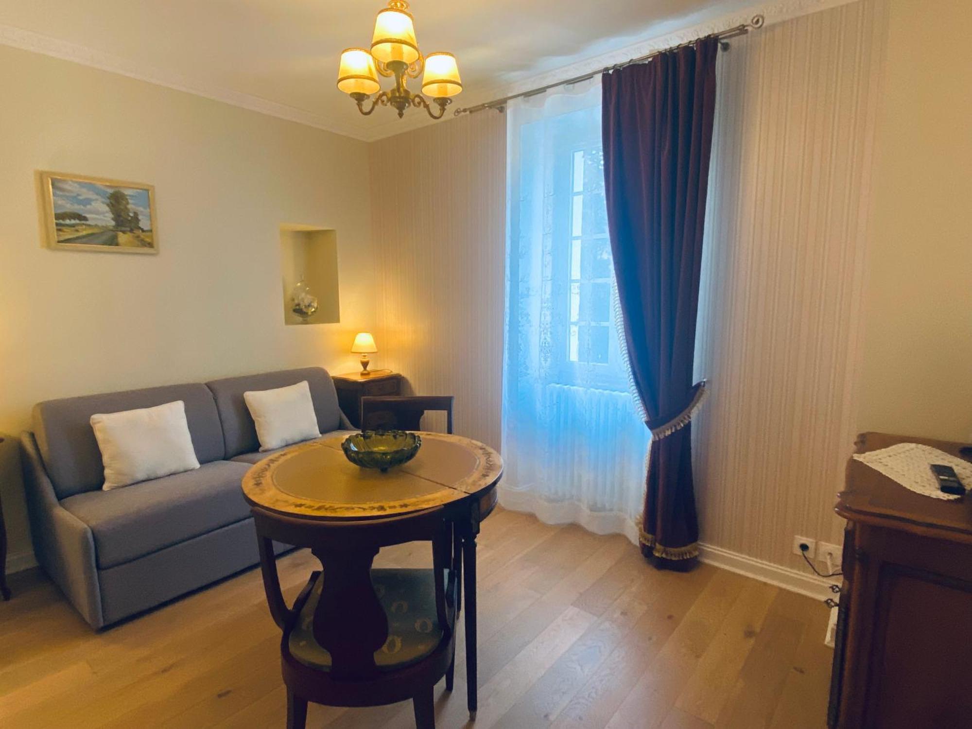 Logis Veles Bed & Breakfast Aubin  Exterior photo